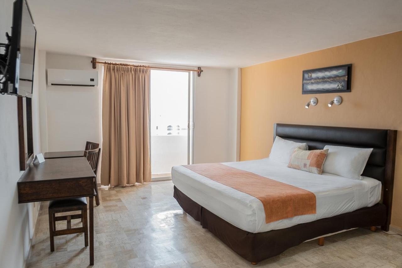 Hotel Calypso Cancún Exteriör bild